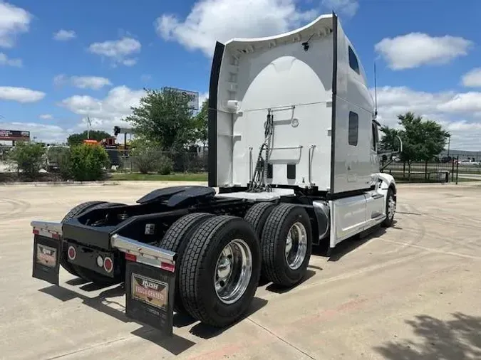 2023 Peterbilt 579