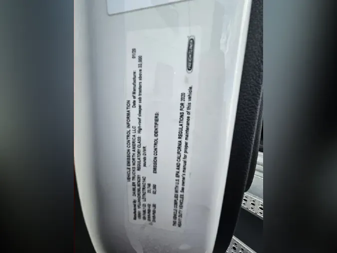 2021 FREIGHTLINER Cascadia 126a0bcbe67abfd3751965929e9bbdde4e8