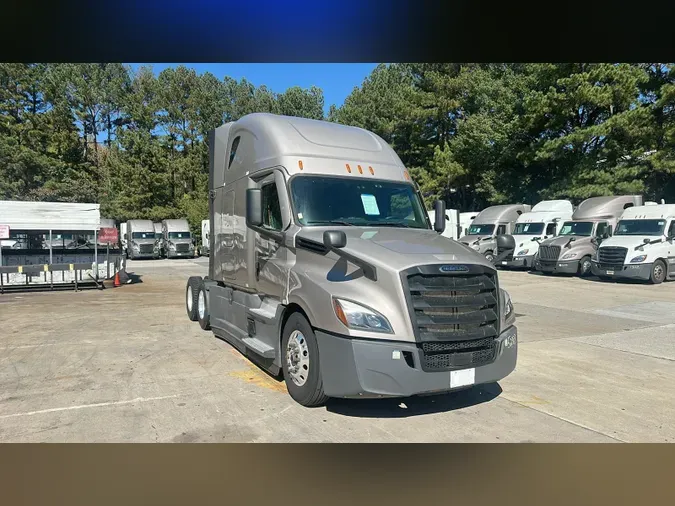 2022 Freightliner Cascadia 126a0bf85319a6f21f65c0a8578a18f8810