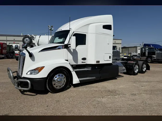 2023 Kenworth T680a0c2db379eacdb60de00713b613ef409