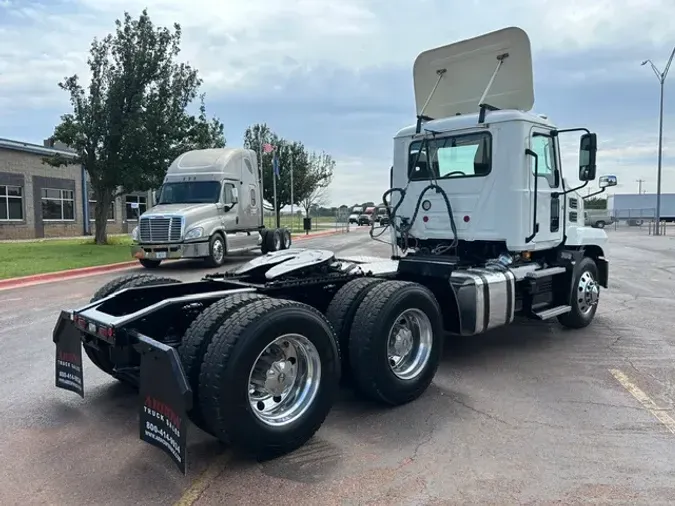2021 MACK AN64T