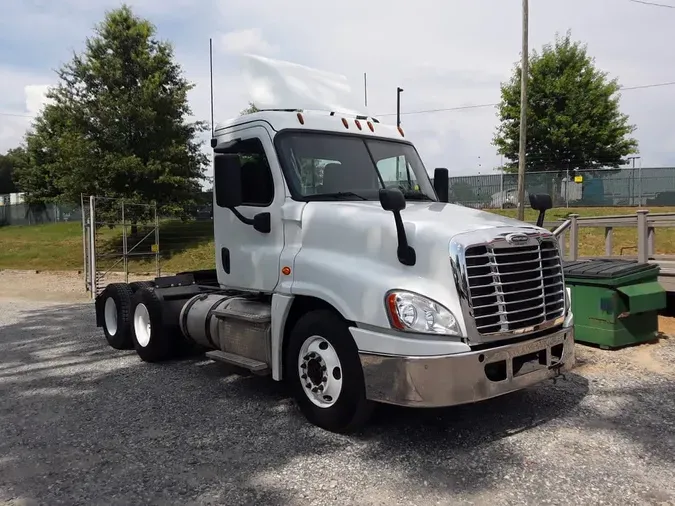 2019 FREIGHTLINER CASCADIA 125