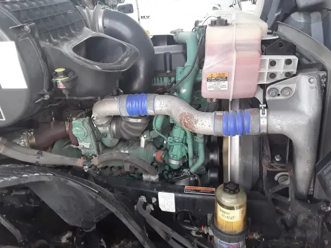2019 VOLVO VNL64T-300a0c78438a7c7b80a79bdb7f2833e916a