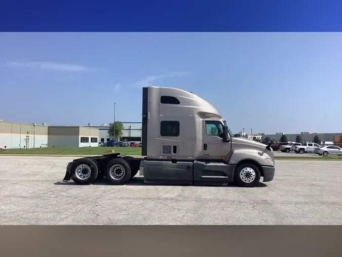 2022 International LT