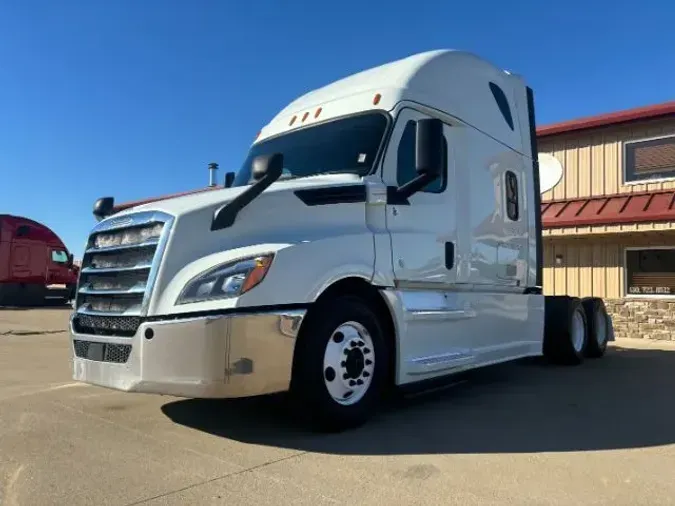 2019 Freightliner New Cascadia 126