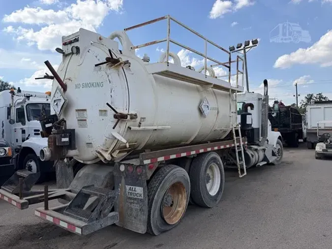 2011 KENWORTH T800a0d71fddafcc74a845156506872f0b93