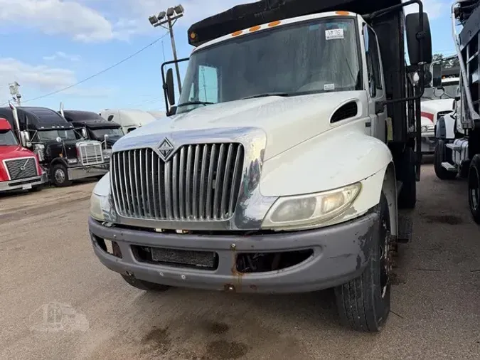 2009 INTERNATIONAL DURASTAR 4300
