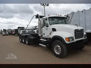 2007 MACK GRANITE CV713