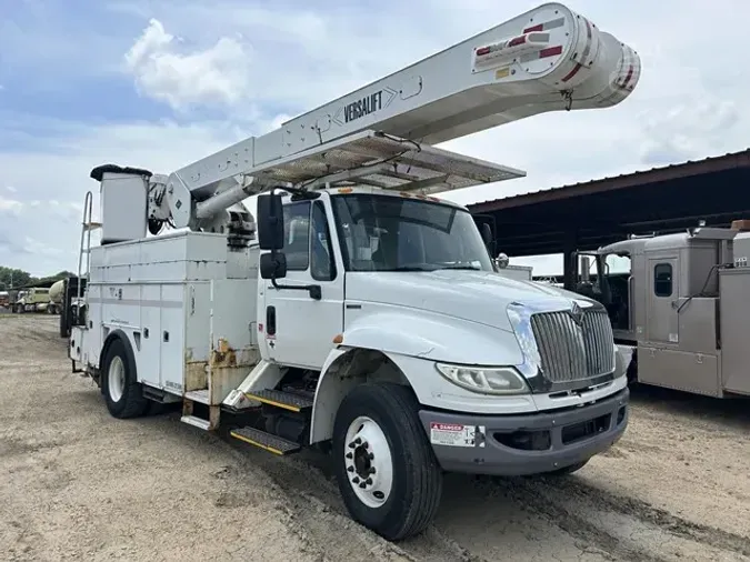 2010 VERSALIFT VO350MHI-01