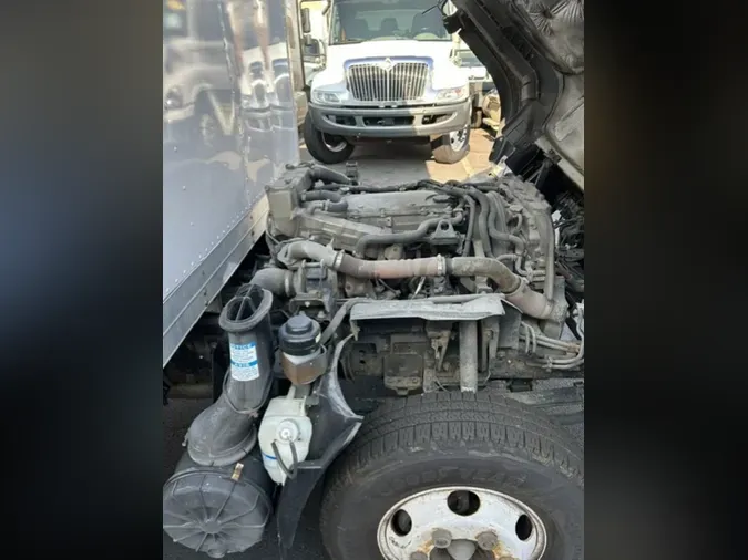 2019 ISUZU NPR HDa0e4f199f7b0d3a77b2fc67127e510cd