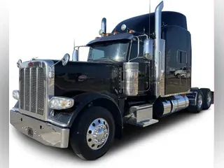 2022 Peterbilt 389