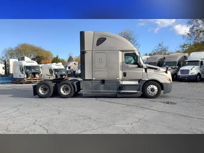 2021 Freightliner Cascadia 126a0e9cbf3e13fb210d975c9d297779a3a