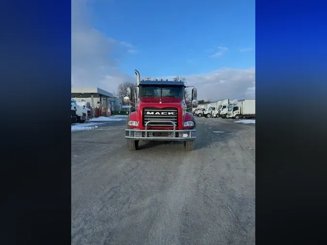 2017 MACK TRUCKS, INC. GU803