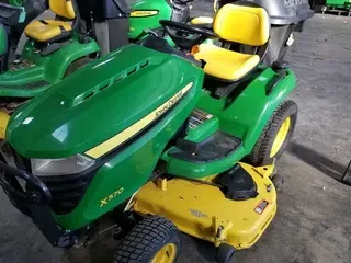 2017 John Deere X570
