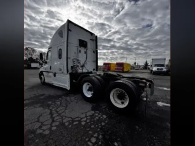 2020 FREIGHTLINER/MERCEDES CASCADIA 125