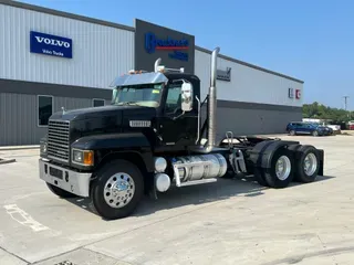 2020 MACK PI64T