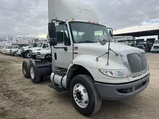 2012 INTERNATIONAL DURASTAR 4400