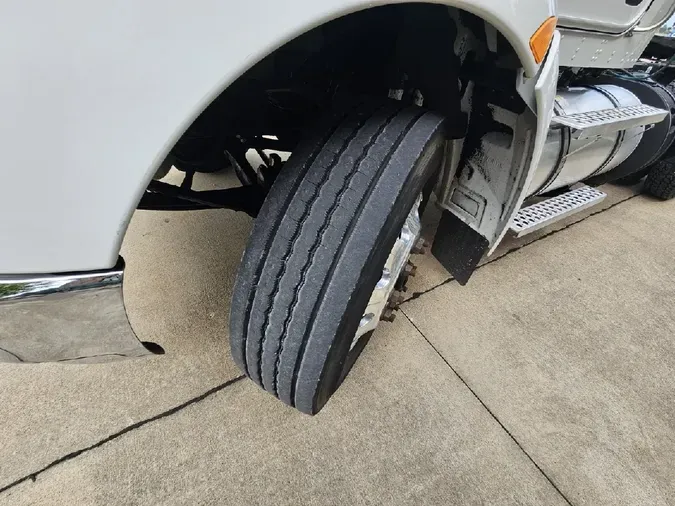 2018 KENWORTH T370