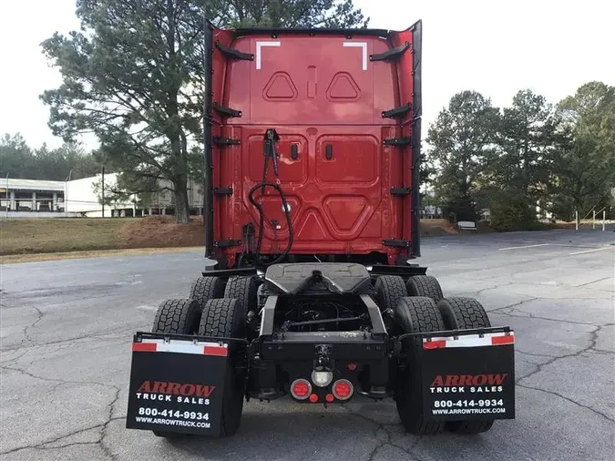 2020 FREIGHTLINER CASCADIA