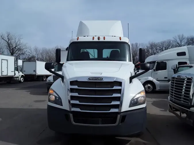 2018 FREIGHTLINER/MERCEDES NEW CASCADIA PX12664