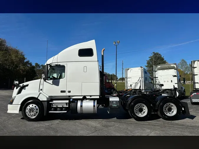 2018 VOLVO VNL64T670