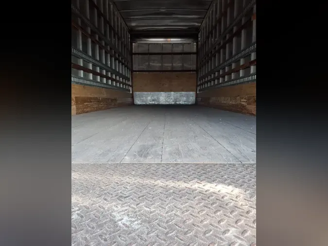 2019 FREIGHTLINER/MERCEDES M2 106