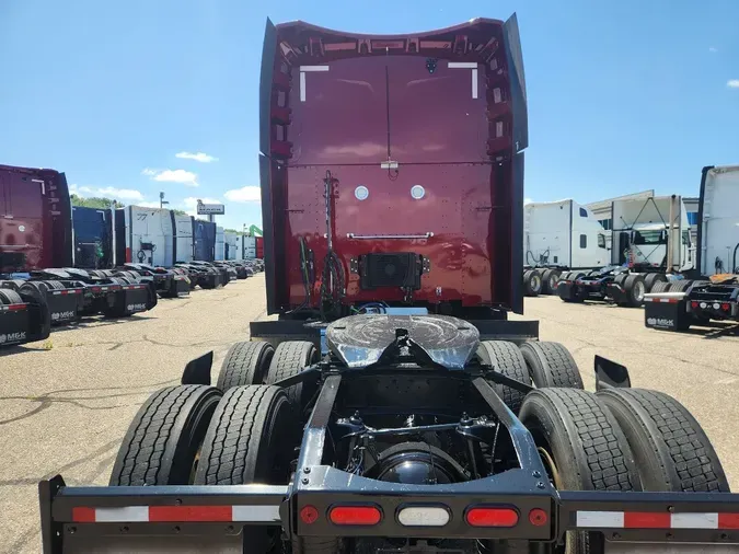 2023 PETERBILT 579