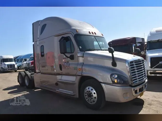 2017 FREIGHTLINER CASCADIA 125a10a91f61c577b563bcee3da9505332c