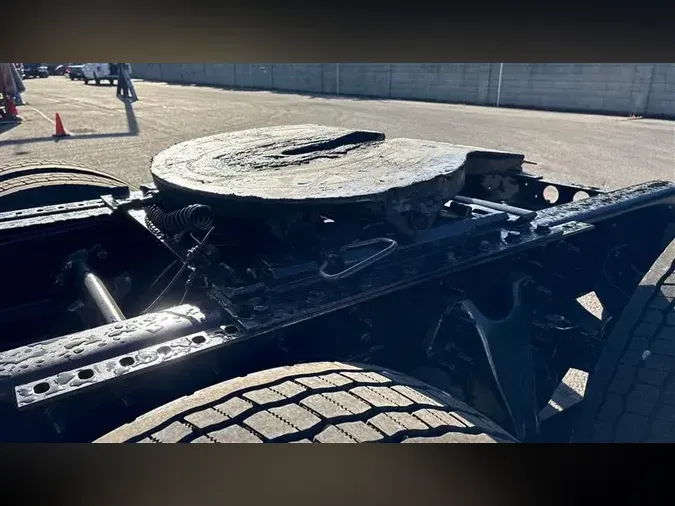 2022 INTERNATIONAL LT