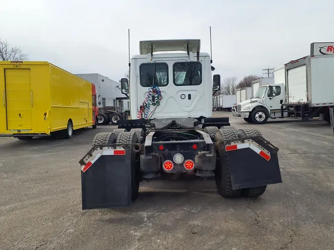 2019 FREIGHTLINER/MERCEDES CASCADIA 125