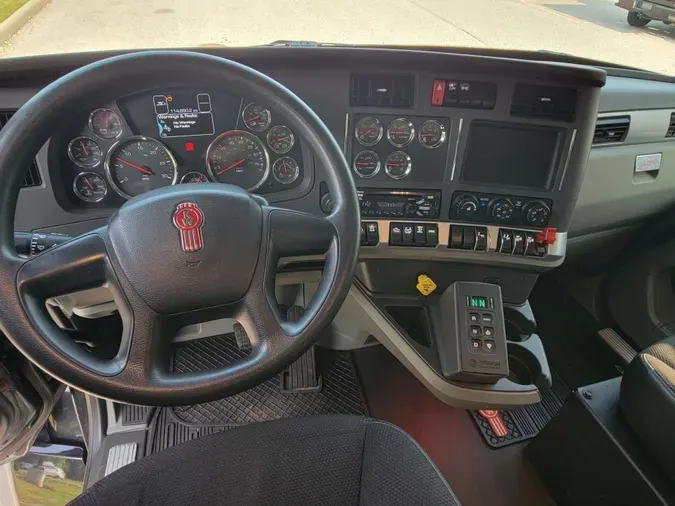 2020 Kenworth T880
