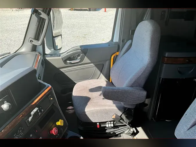 2021 INT LT625 6x4