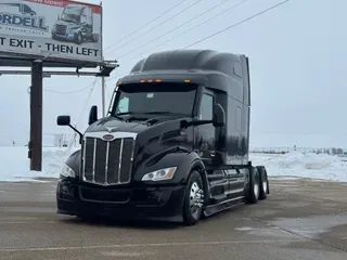 2022 PETERBILT 579