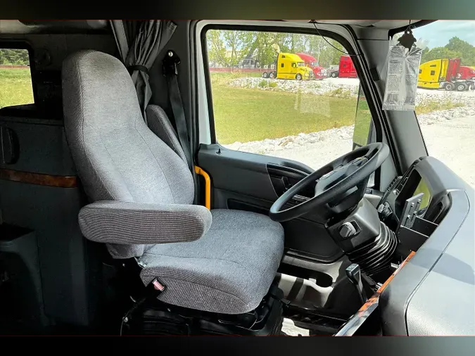 2021 INT LT625 6x4