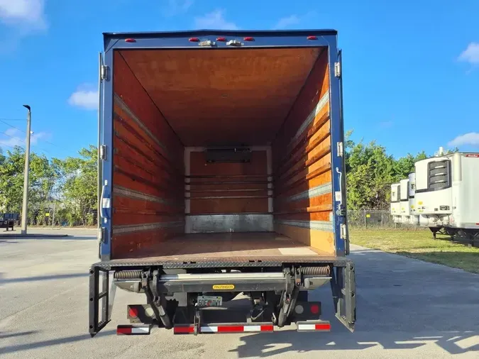2014 FREIGHTLINER/MERCEDES M2 106