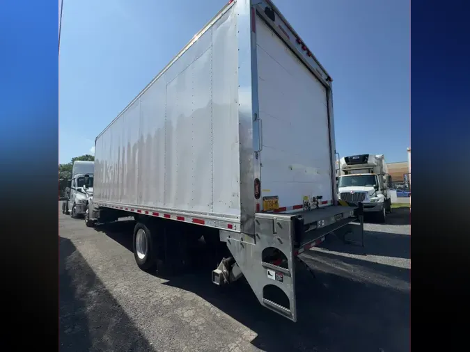 2019 FREIGHTLINER M2 106