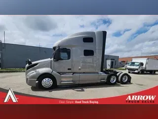 2020 VOLVO VNL760
