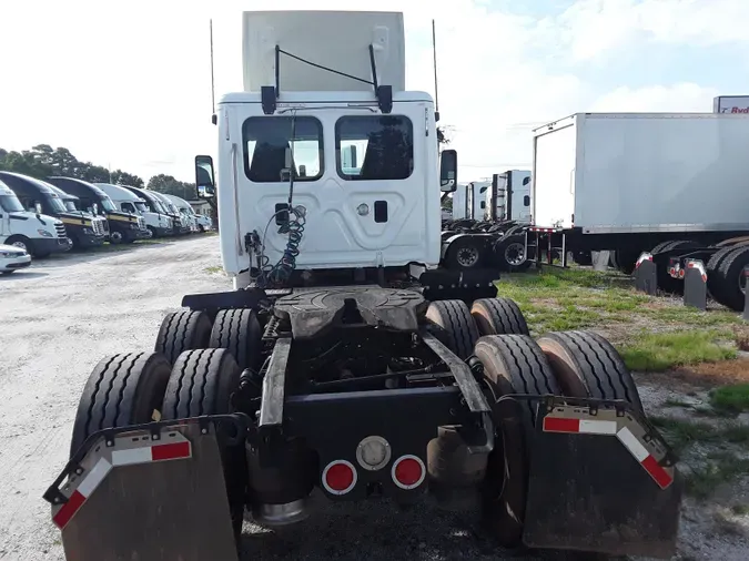 2016 FREIGHTLINER/MERCEDES CASCADIA 125