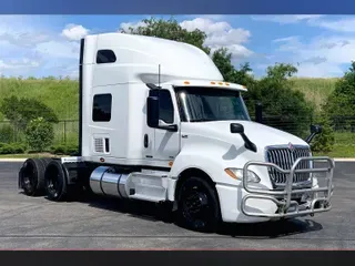 2023 INT LT625 6x4