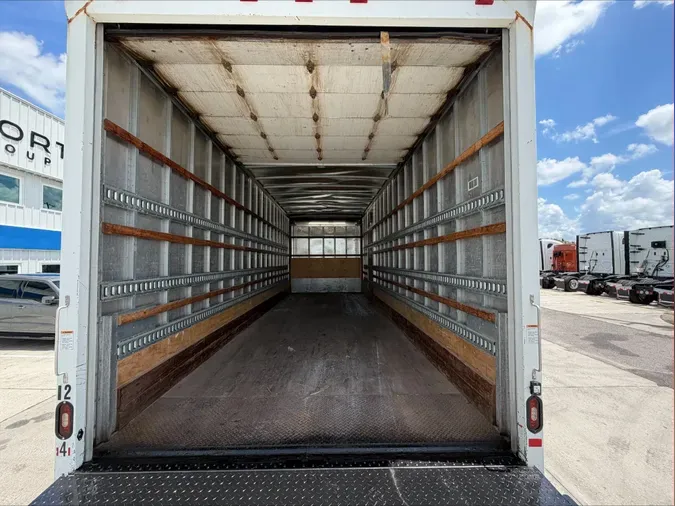 2019 Freightliner M2