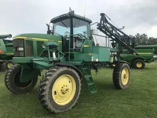 1997 John Deere 4700