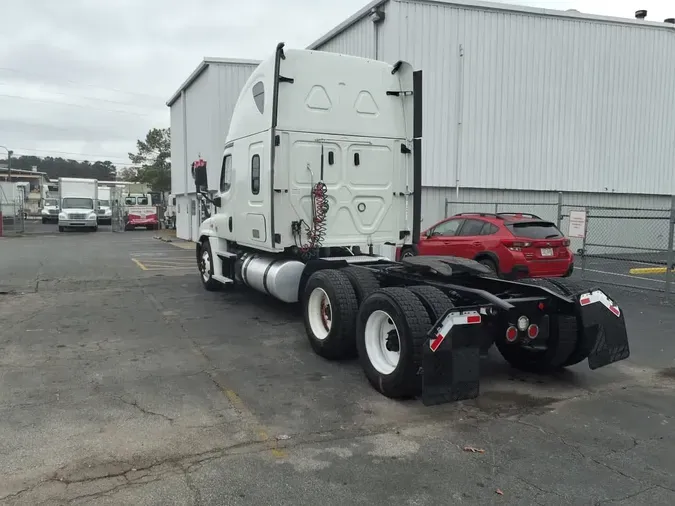 2020 FREIGHTLINER/MERCEDES CASCADIA 125