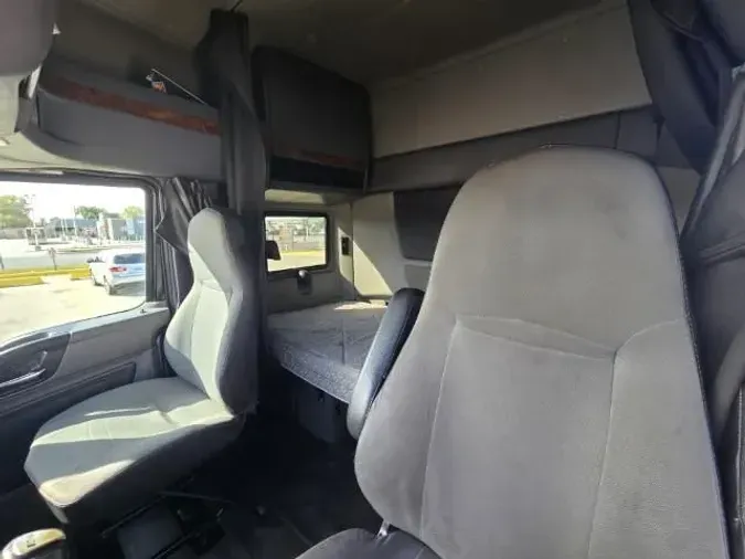 2019 International LT625