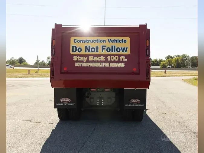 2023 VOLVO VHD104B300