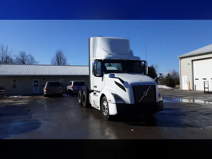 2019 Volvo VNL300