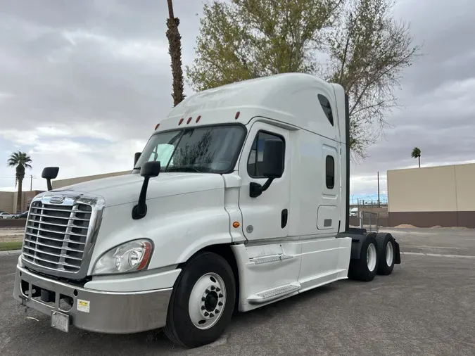 2018 FREIGHTLINER/MERCEDES CASCADIA 125