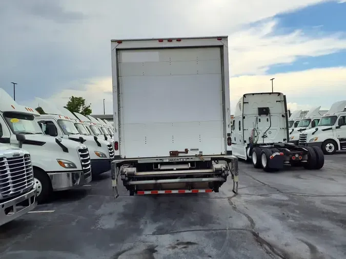 2018 FREIGHTLINER M2 106