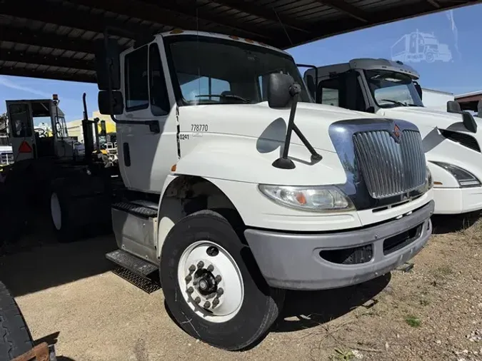 2017 INTERNATIONAL DURASTAR 4400