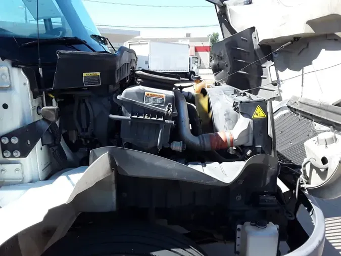 2019 NAVISTAR INTERNATIONAL 4300