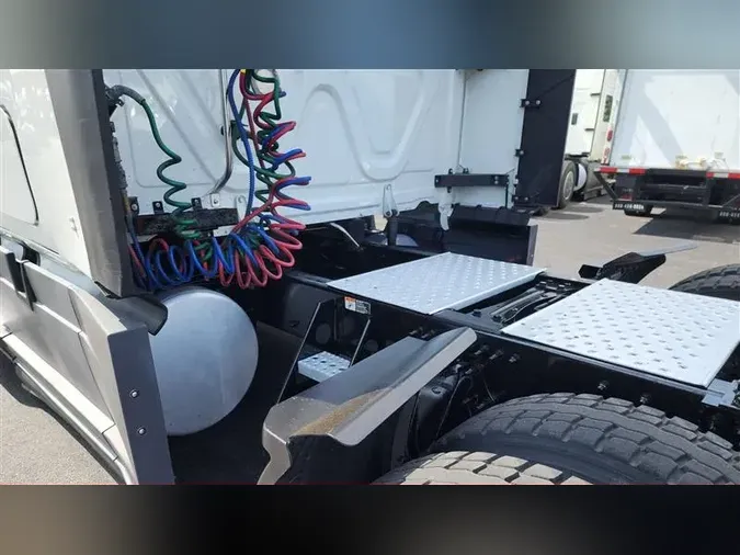 2020 FREIGHTLINER CASCADEVO1